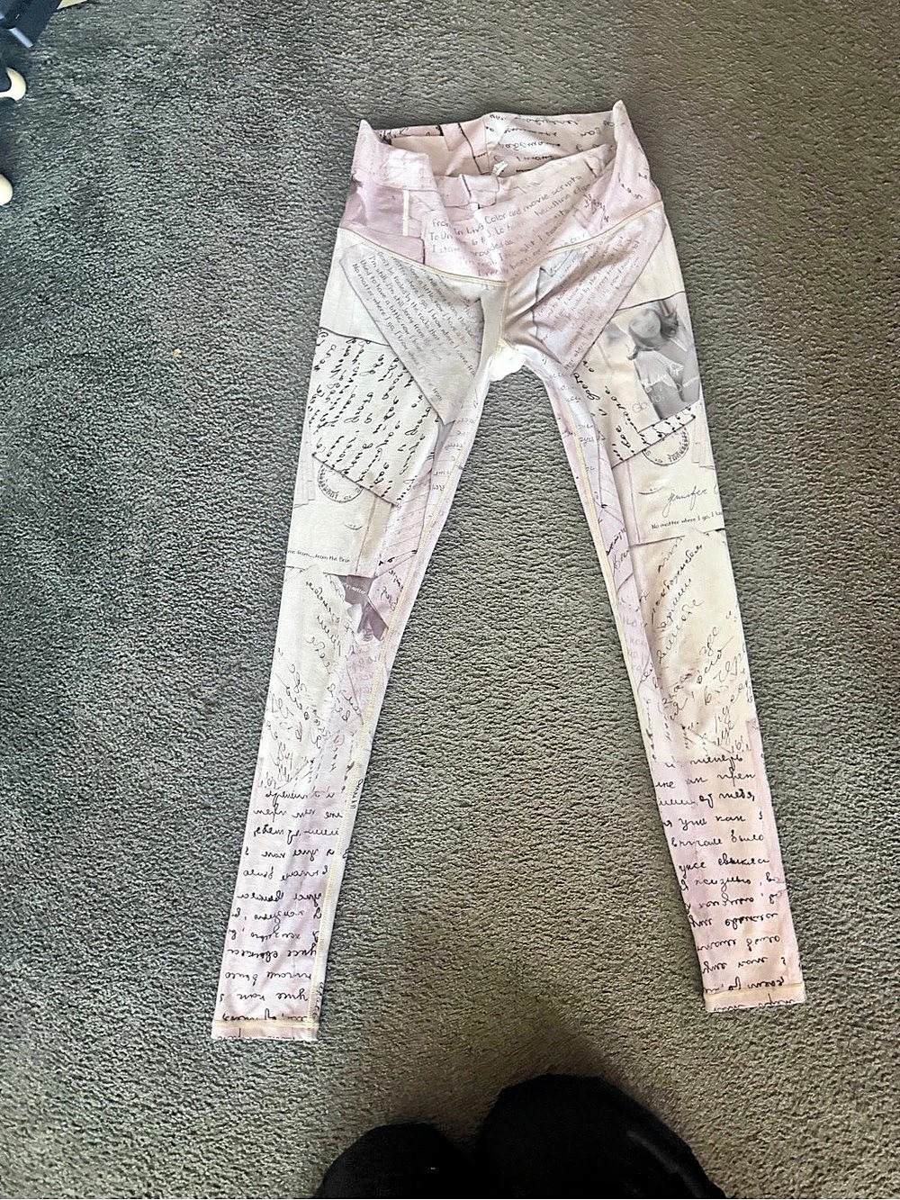 niyama sol Jlo collabAbstract Print Leggings in Pink & White Like New